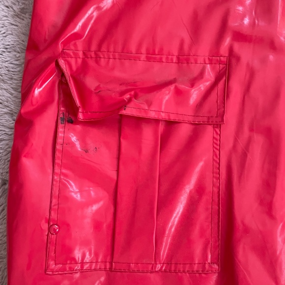 Slippery When Wet Vintage Raincoat - Picture 7 of 10